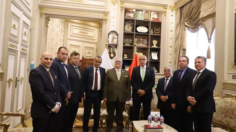 رئيس «استئناف المنصورة» يهنئ رئيس محكمة النقض بمنصبه