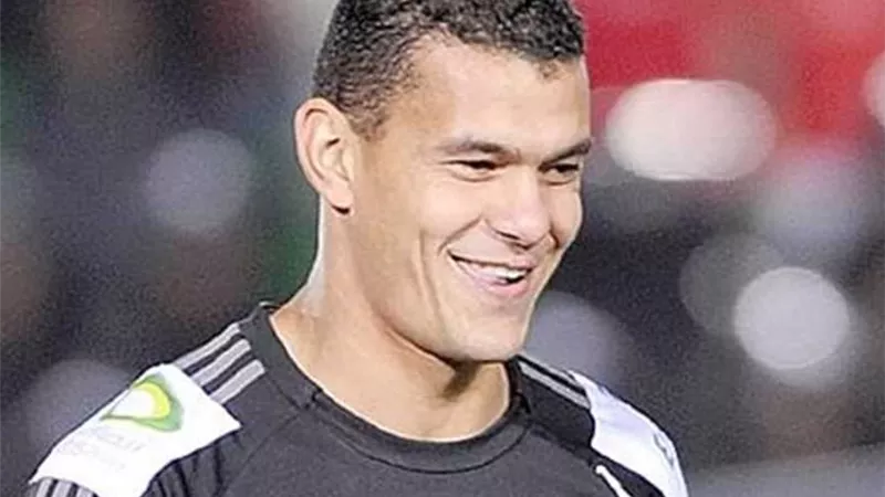 حارس مرمى الزمالك والمنتخب السابق يتهم شخصاً بالتشهير به بالعجوزة