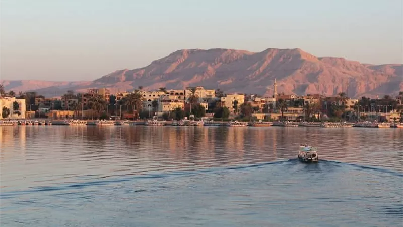 طقس اليوم في الأقصر.. خريفي مائل للبرودة صباحا ومنخفض الرطوبة مساء