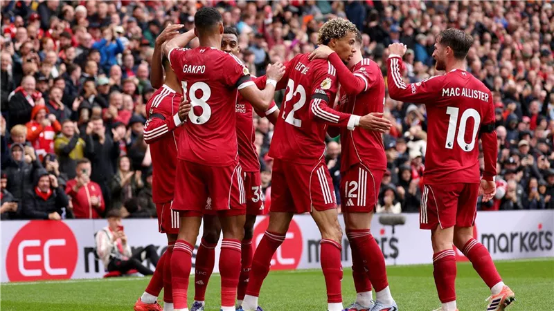 ليفربول يعلن تعديل مواعيد ثلاث مباريات في الدوري الإنجليزي خلال ديسمبر