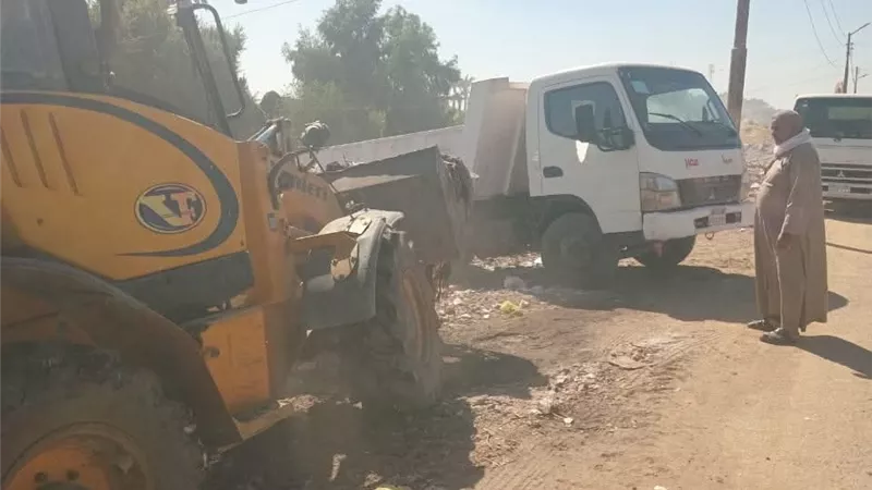 حملات نظافة مكثفة بمركز ومدينة الفشن ببني سويف لرفع كفاءة الشوارع