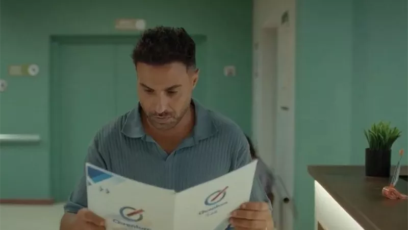 يكتشف وجود ابنه له.. ملخص الحلقة الخامسة من مسلسل «إبن النادي»