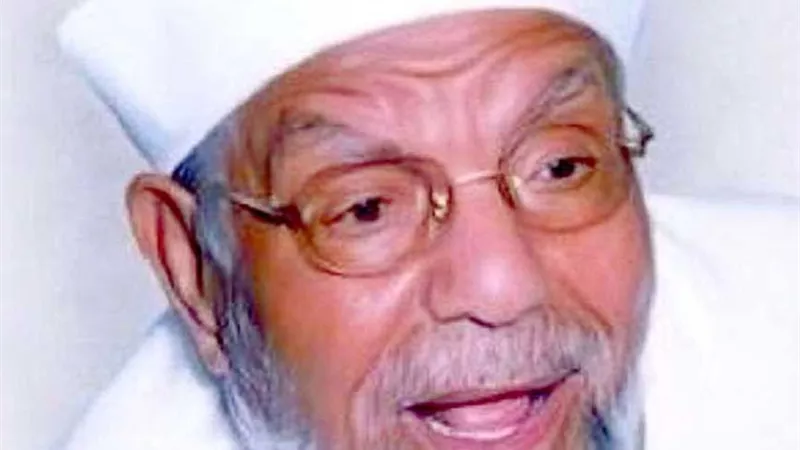  كيف يكون الملك لله ثم يمنحه لعباده؟.. الشعراوي يوضح
