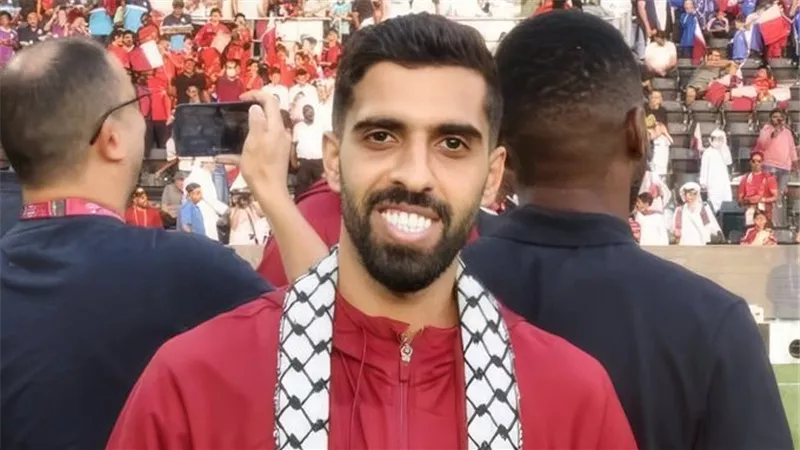 اللاعب القطري حسن الهيدوس يتبرع لبناء مدرسة وصالة رياضية في غزة