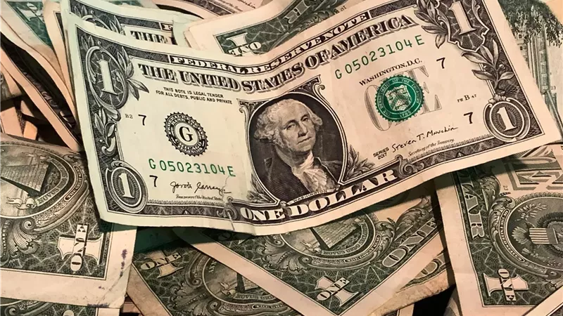 سعر الدولار اليوم الجمعة 17 أكتوبر 2025 أمام الجنيه المصري