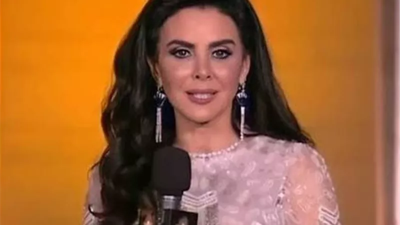 جاسمين طه تتألق في تقديم حفل افتتاح مهرجان الموسيقى العربية
