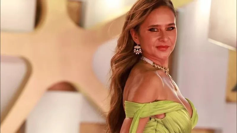 نيللي كريم بإطلالة جريئة في مهرجان الجونة.. وتلمح لزواج جديد