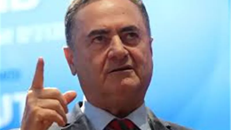 وزير الدفاع الإسرائيلي يهدد حزب الله باستهداف بيروت