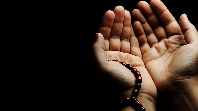 استغفرك لكلّ ذنب خطوت إليه.. أعظم دعاء للتوبة من الكبائر 