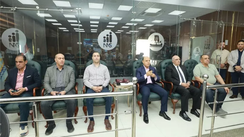 محافظ كفر الشيخ يتابع تطبيق التعريفة الجديدة من مركز سيطرة الشبكة الوطنية 
