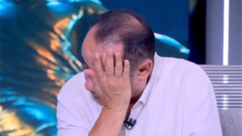 طارق يحيى يبكي على الهواء بسبب أزمات الزمالك