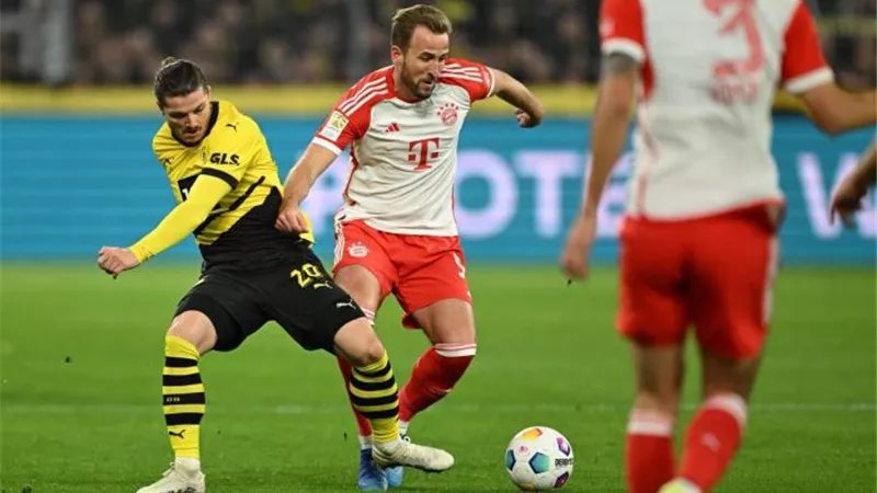 التشكيل الرسمي لقمة بايرن ميونخ ضد بوروسيا دورتموند