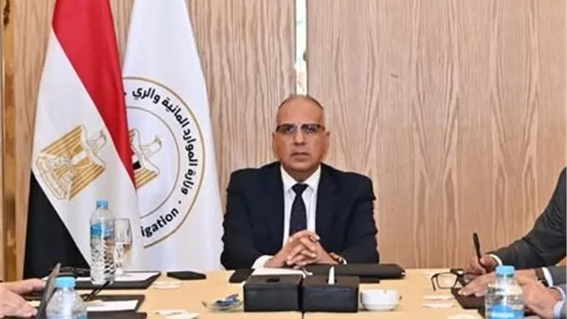 وزير الري: تطهير الترع والمصارف استعدادا لموسم السيول