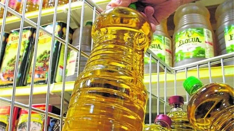 شعبة المواد الغذائية تكشف حقيقة تحريك أسعار الزيت التمويني خلال نوفمبر 