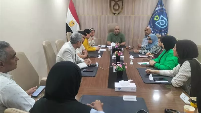 انعقاد اجتماع هيئة الرعاية الصحية بالأقصر لمتابعة سير العمل بالمنشآت