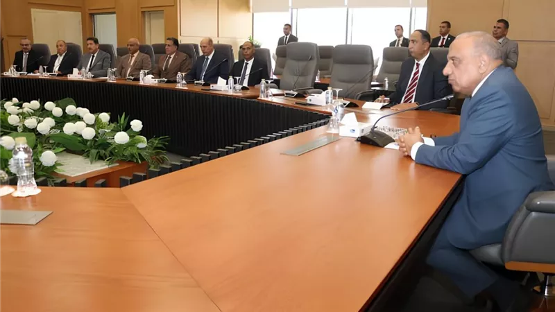 وزير الكهرباء: تطوير منظومة التدريب يتماشى مع خطة إعادة الهيكلة 