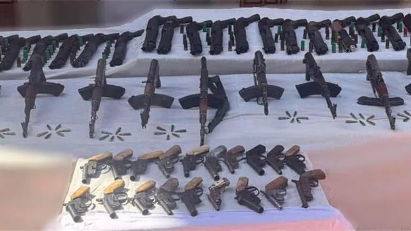 ضربة استباقية لـ«ممالك الكيف والسلاح» بالمحافظات.. مضبوطات بالملايين
