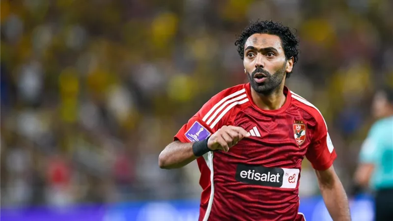 هدية من الخطيب.. «الشحات» يجدد تعاقده مع الأهلي لمدة موسمين