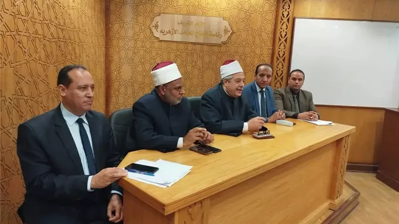 عبد الغني يجتمع بمديري الجودة بالمناطق الأزهرية لبحث جاهزيتها للاعتماد