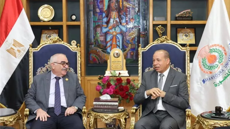 رئيس هيئة قضايا الدولة في ضيافة جامعة المنصورة