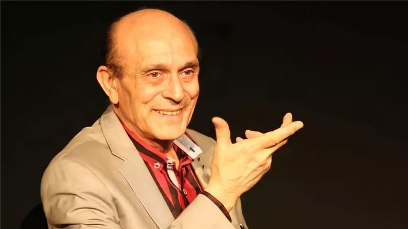 بالأمر المباشر.. مبارك لـ محمد صبحي: «قلدني واشهرني معاك» 