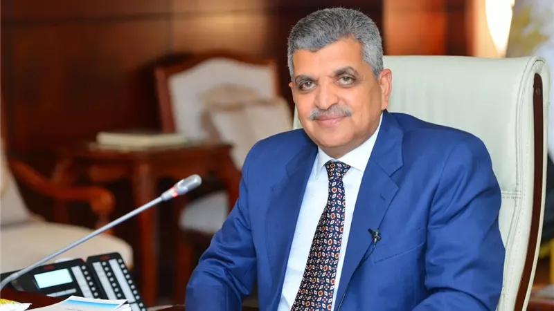 مصر تصد قاطرات لإيطاليا لأول مرة|فيديو