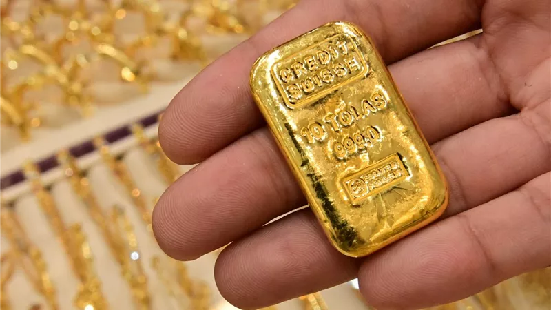 لأول مرة في التاريخ.. تهديدات أمريكا والصين ترفع الذهب إلى 4340 دولارًا للأوقية 