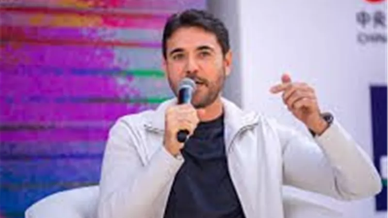 هروب عاجل لبيومي فؤاد من «فرقة الموت».. ومحمد عبدالعظيم بديلاً|خاص