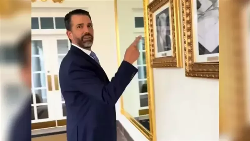 سخرية لاذعة من بايدن داخل 