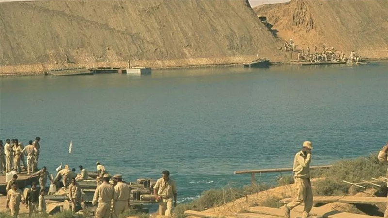 «معلومات مثيرة»..  خبير: خط بارليف صممه خبراء من 3 دول بـ 5 مليارات دولار| فيديو