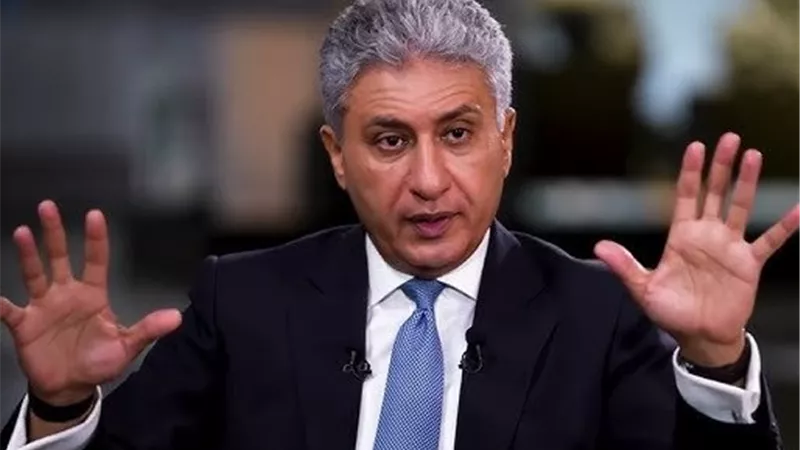 وزير البلاغات.. شريف فتحى يطارد الصحفيين والمبدعين|تقرير