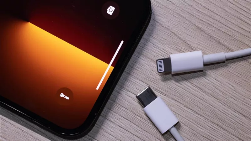 تعرف على.. طريقة تنظيف منفذ USB-C 