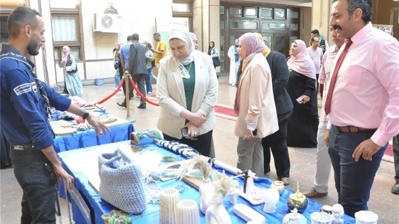 ألسن عين شمس تطلق كرنفال استقبال الطلاب الجدد والقدامى