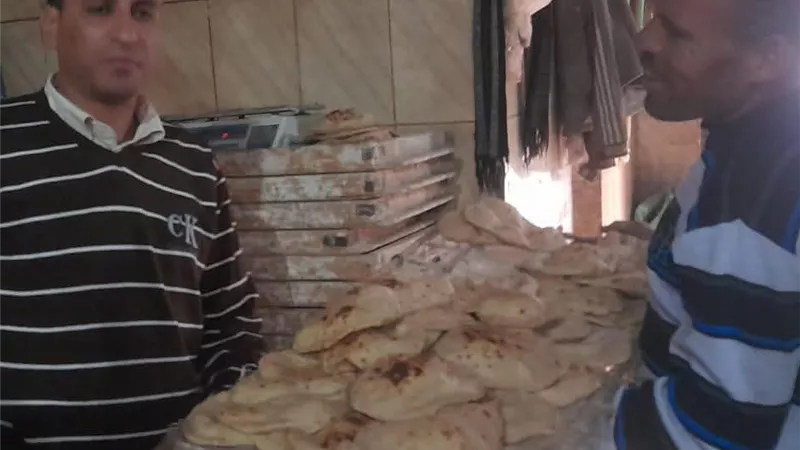 محافظ المنيا يشدد بضرورة تكثيف الرقابة على الأسواق والمخابز ومحطات الوقود 
