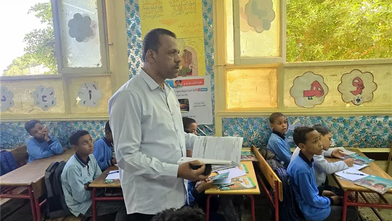 بسبب الإهمال.. إحالة عدد من المعلمين للتحقيق في قنا