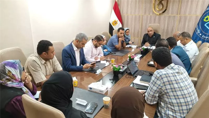استعراض مؤشرات أداء الأقسام الطبية في هيئة الرعاية بالأقصر