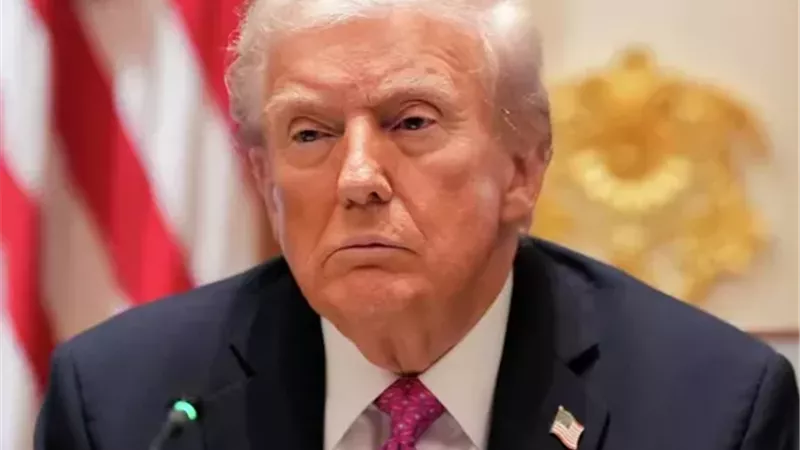 ترامب يعلن تعليق الدعم الأمريكي لكولومبيا