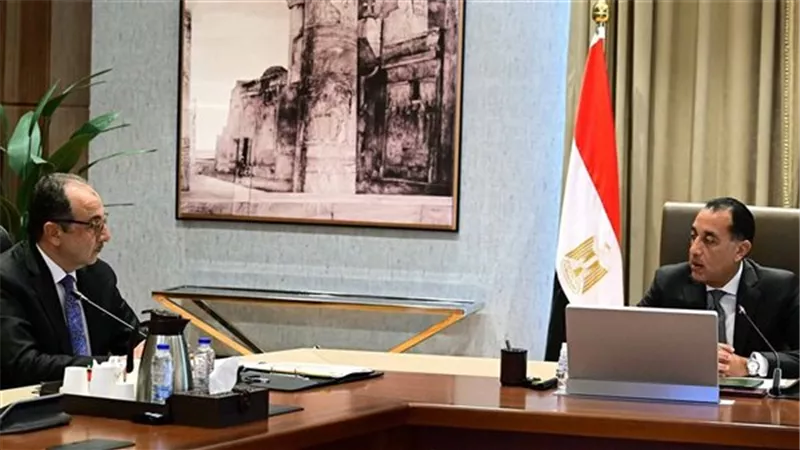 خطة الحكومة لتحويل مبنى عمر أفندي إلى فندق سياحي فاخر