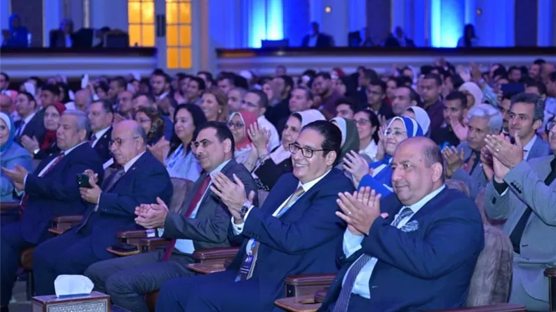 إعادة تشكيل الصناعة.. بيان ختامي من جامعة القاهرة لمؤتمر الذكاء الاصطناعي