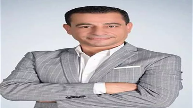 من خشبة المسرح إلى مقعد القيادة.. من هو هشام عطوة؟ 