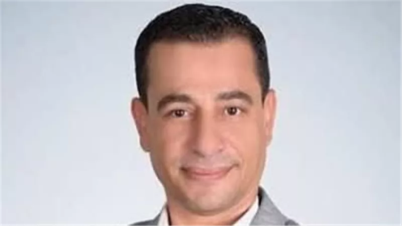 نقابة المهن التمثيلية تهنئ المخرج هشام عطوة برئاسة قطاع المسرح