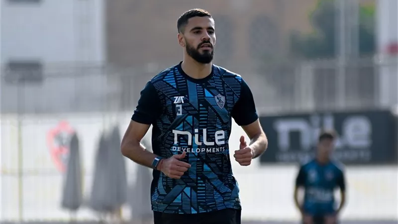 مكالمة عتاب بين بنتايك ووكيله.. واللاعب يؤكد استقراره في الزمالك