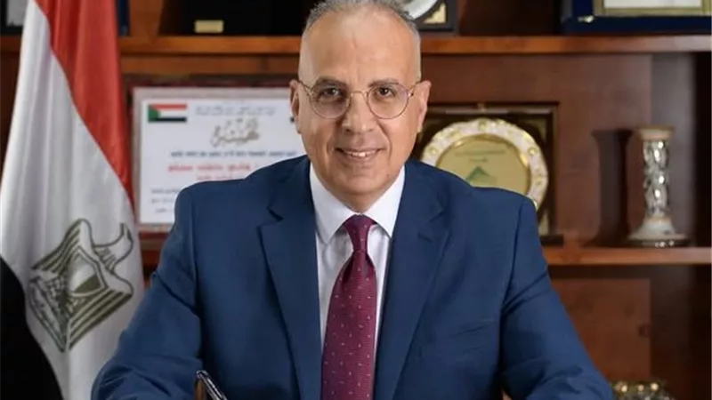 الري تستعرض عمليات إحلال وتجديد قنطرة «فم بحر مويس» بالقليوبية