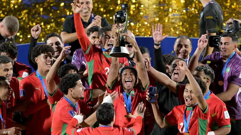 ملك المغرب يهنئ منتخب الشباب بعد التتويج التاريخي بكأس العالم 2025