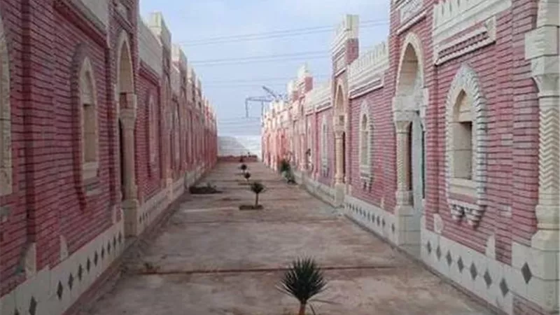 حكم بناء المقابر على طابقين وشروط دفن رجل مع امرأة.. الأزهر يجيب