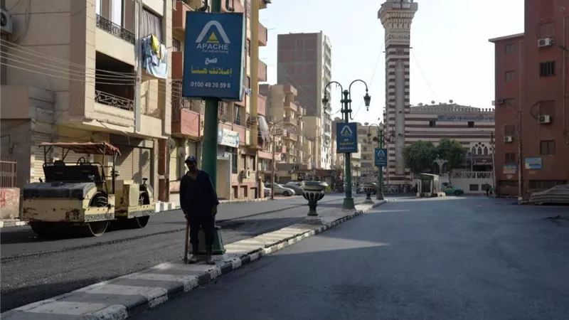 نقل طالب للمستشفى إثر تعرضه لمحاولة قتل في شقة طلاب بأسيوط