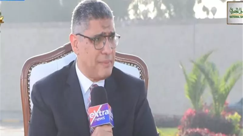 استعدادا للافتتاح العالمي.. تطوير 14 محورا حول الأهرامات والمتحف المصري الكبير