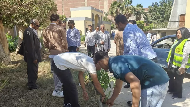 جامعة بني سويف تُطلق مبادرة ازرع شجرة باسمك لتعزيز الوعي البيئي |صور