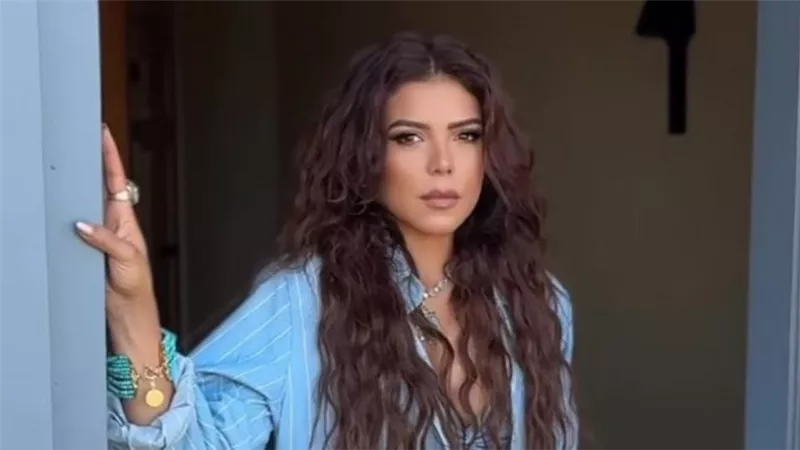 آخرهن ناهد السباعي.. نجمات يرتدين «البيجامة» في مهرجانات السينما