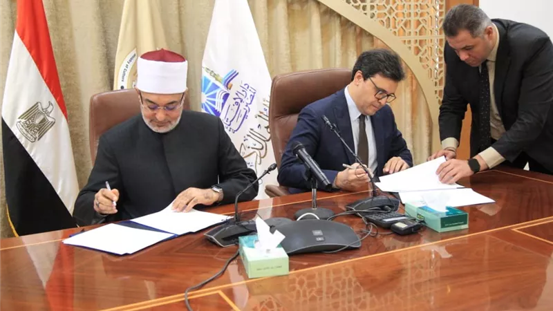 الثقافة ودار الإفتاء توقعان بروتوكول تعاون لنشر الوسطية وبناء الإنسان المصري 